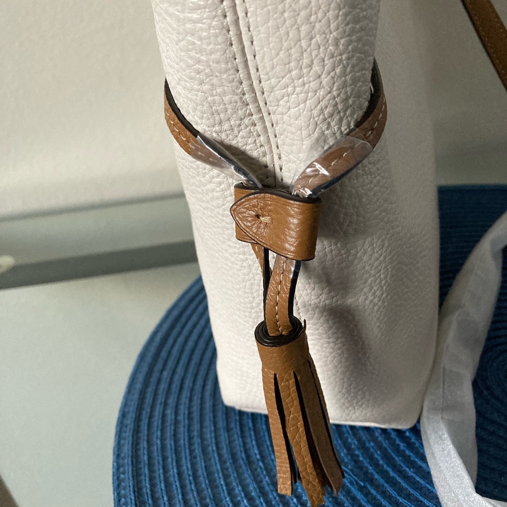 SOLD-- COACH LEATHER ANDY TOTE/CROSSBODY IN GORGEOUS CHALK MULTI - NWOT! - Picture 8 of 11